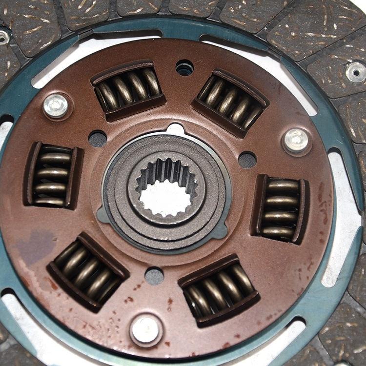 1862402345 Factory Wholesale Good Price 200mm Clutch Disc for PEUGEOT