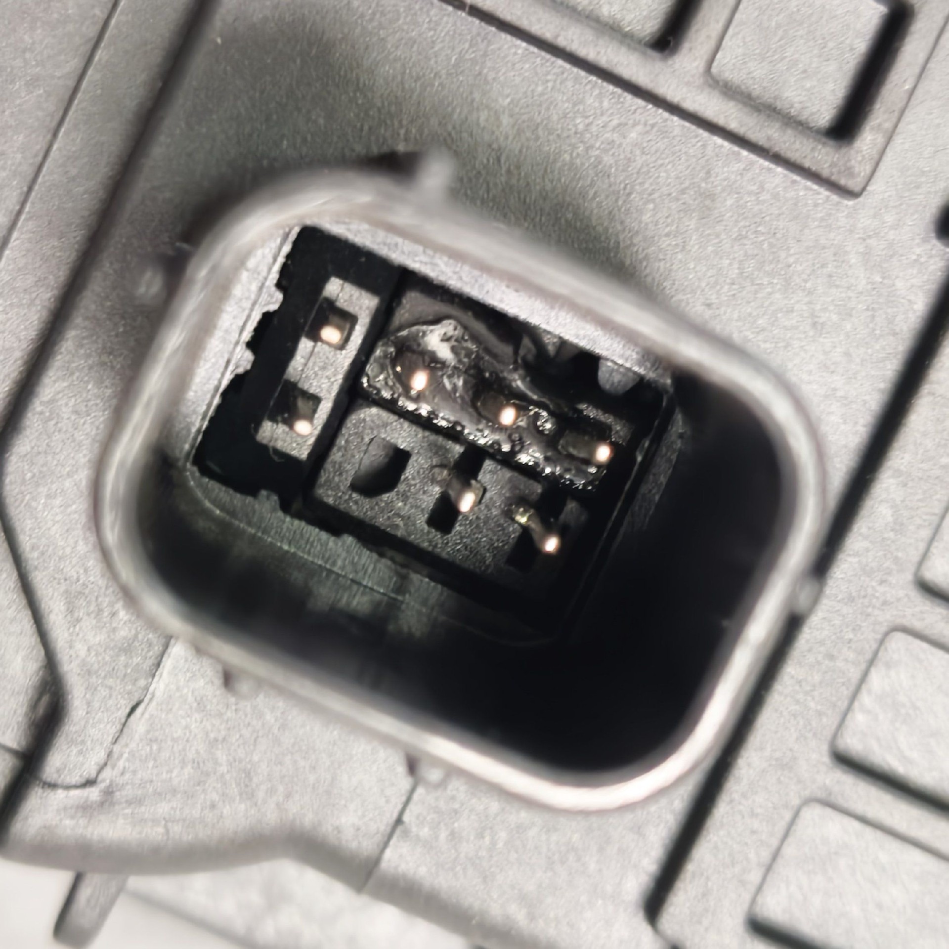 High-Quality Fuel Vapor Leak Detection Pump - OE 25949421 for Evaporative Emissions System